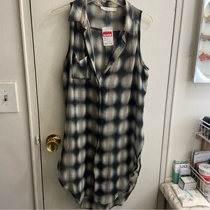 Lush Black and Cream Plaid Sleeveless Tunic